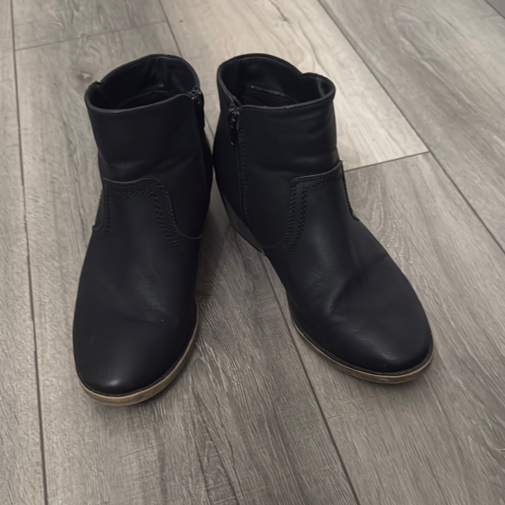 Black Ankle Boots for Women